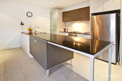 Property photo of 21 Lansdowne Circuit Mulgrave VIC 3170