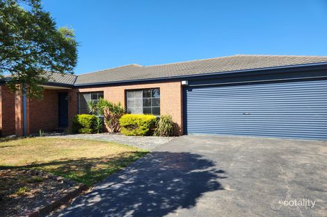 Property photo of 16 Rosslare Place Cranbourne VIC 3977