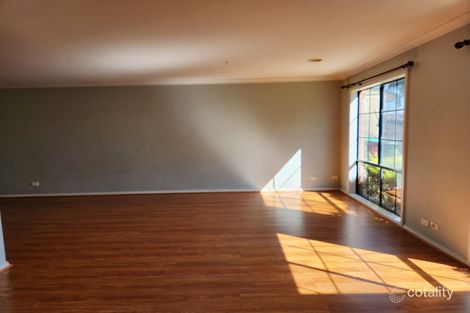Property photo of 16 Rosslare Place Cranbourne VIC 3977
