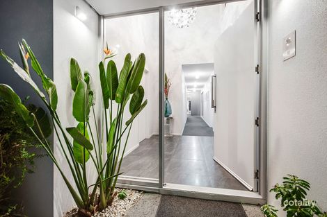 Property photo of 5 Third Avenue Chelsea Heights VIC 3196