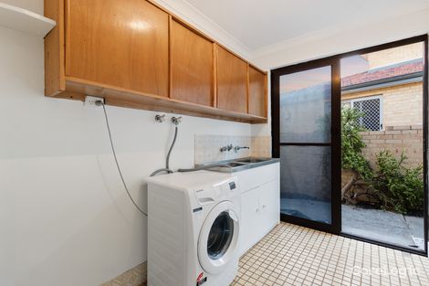 Property photo of 33A Urbahns Way Hillarys WA 6025