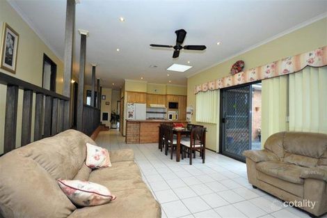 Property photo of 53 Edington Way Craigieburn VIC 3064