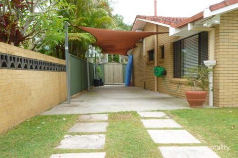 Property photo of 2/32 Lakes Drive Tweed Heads West NSW 2485