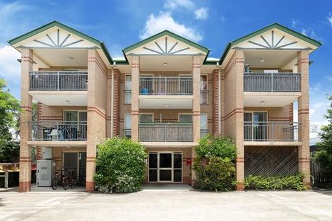 Property photo of 4/25 Lisburn Street East Brisbane QLD 4169