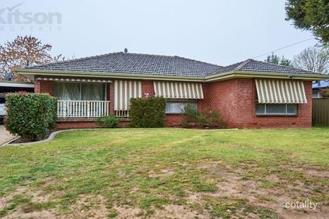 Property photo of 21 Geneva Crescent Lake Albert NSW 2650