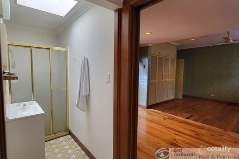 Property photo of 18 The Highway Mount Waverley VIC 3149
