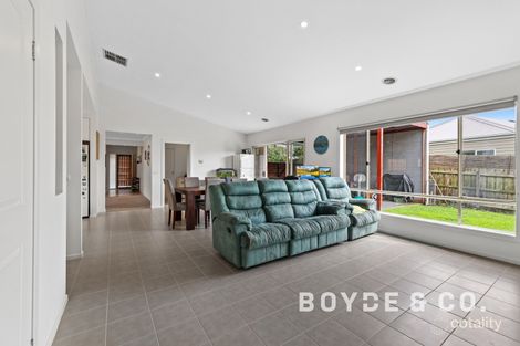 Property photo of 24 Harmon Drive Drouin VIC 3818