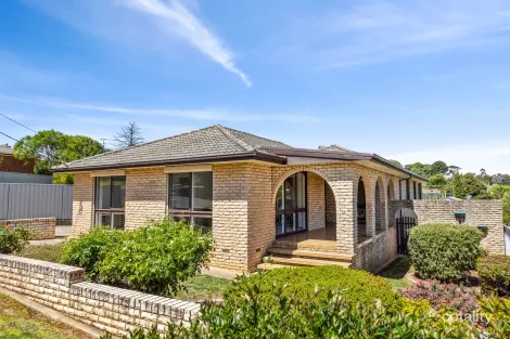 Property photo of 6 Bluett Street Yass NSW 2582