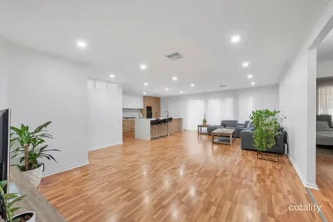 Property photo of 18 New Hampshire Drive Parafield Gardens SA 5107