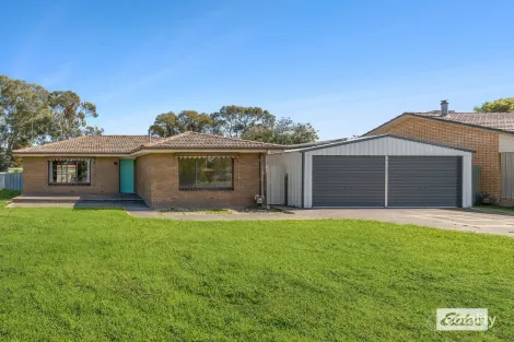135 High St, Howlong, NSW 2643