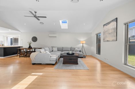 Property photo of 30 Venison Crescent Springfield Lakes QLD 4300