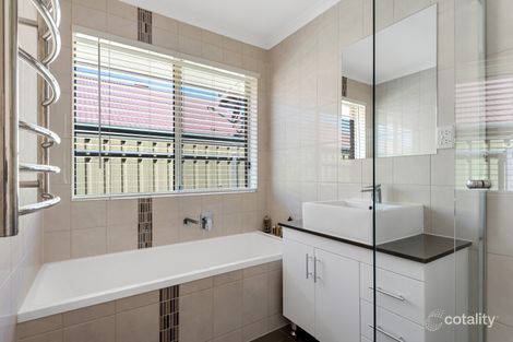 Property photo of 10 Joseph Way Woodcroft SA 5162