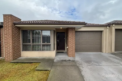 10 Canmore St, Cranbourne East, VIC 3977