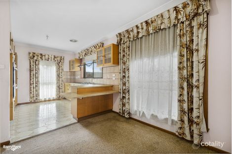 Property photo of 10 Mayfield Grove Altona Meadows VIC 3028