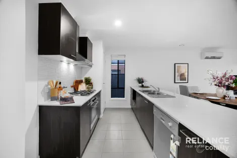 Property photo of 87 Brownlow Drive Point Cook VIC 3030