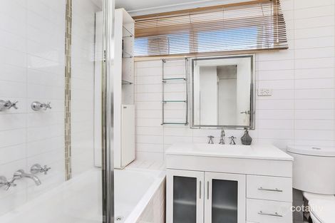 Property photo of 23/21 Roydon Street Hampton East VIC 3188