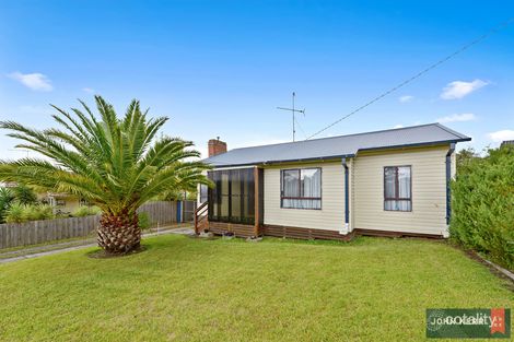 3 Staff St, Moe, VIC 3825