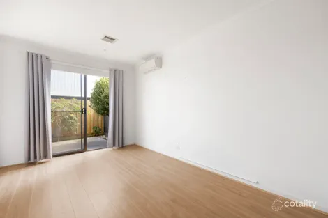 Property photo of 2/8 Rosshire Road Newport VIC 3015