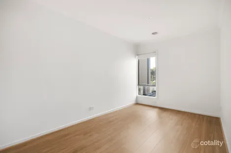 Property photo of 2/8 Rosshire Road Newport VIC 3015