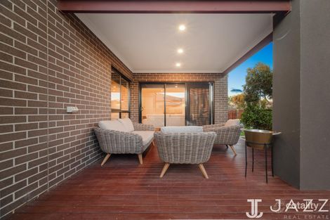 Property photo of 31 Solitude Crescent Point Cook VIC 3030