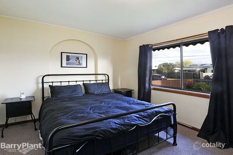 Property photo of 12 Waitara Grove Norlane VIC 3214