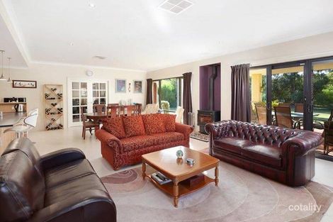 Property photo of 7 Owsten Court Treeby WA 6164