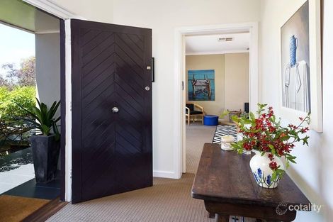 31 Athlone Rd, Floreat, WA 6014