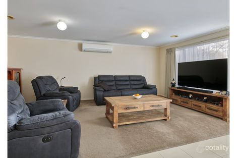Property photo of 20 Palm Square Drouin VIC 3818