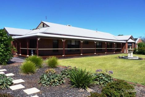 Property photo of 135 Barnes Boulevard Horsham VIC 3400
