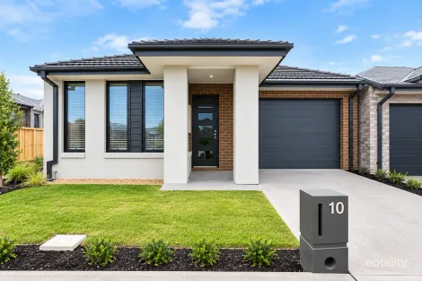 10 Uttar Way, Rockbank, VIC 3335