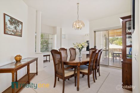 Property photo of 6 Callaway Crescent Kardinya WA 6163