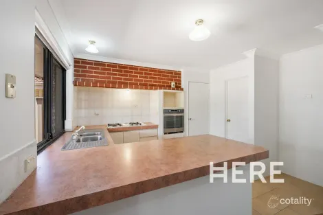 Property photo of 18 Beard Place Queens Park WA 6107