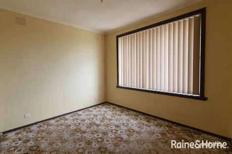 Property photo of 3/28 Stradbroke Drive St Albans VIC 3021