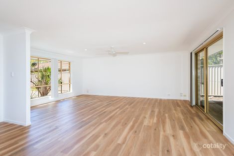 2/19 Eurimbula Ct, Paradise Point, QLD 4216