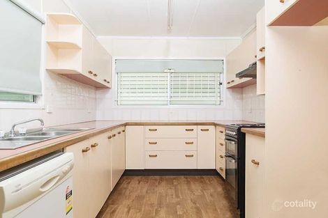 Property photo of 8 Chingford Street Chermside West QLD 4032