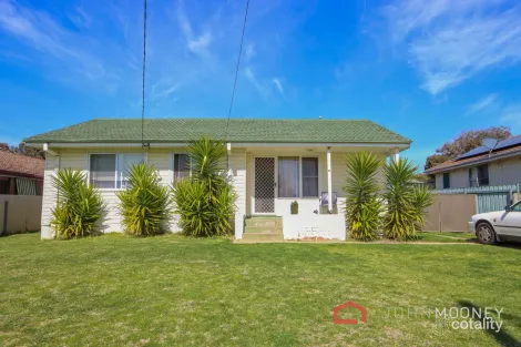 4 Wewak St, Ashmont, NSW 2650