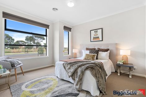 Property photo of 76 Murray Road Thornhill Park VIC 3335