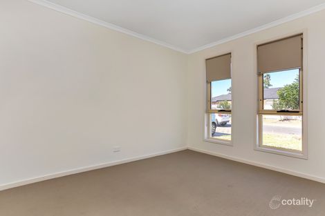 Property photo of 19 Overlander Way Smithfield SA 5114
