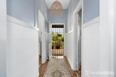 Property photo of 68 North Terrace Boulder WA 6432