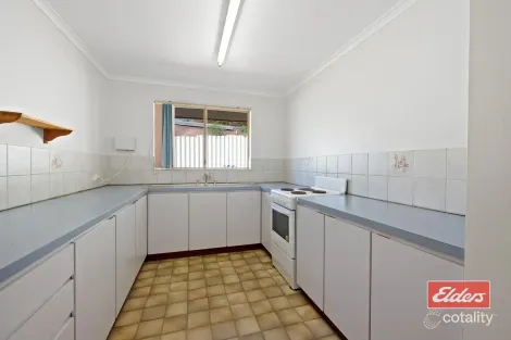 Property photo of 5 Marri Court Rangeway WA 6530