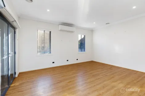 Property photo of 40 Gormly Avenue Wagga Wagga NSW 2650