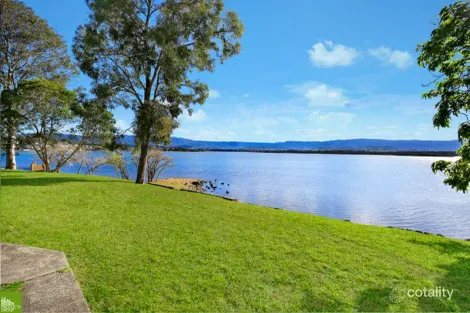 2/49 The Boulevarde, Oak Flats, NSW 2529