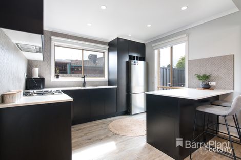 Property photo of 1/1 Kellaway Crescent Mill Park VIC 3082