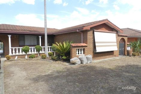 9 Canterbury Rd, St Johns Park, NSW 2176