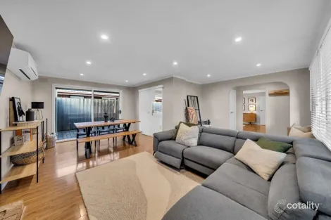 Property photo of 26 Derwent Road Werribee VIC 3030