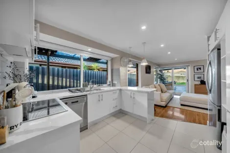 Property photo of 26 Derwent Road Werribee VIC 3030