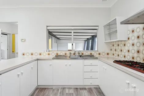 Property photo of 9 Bartlett Crescent Karrinyup WA 6018