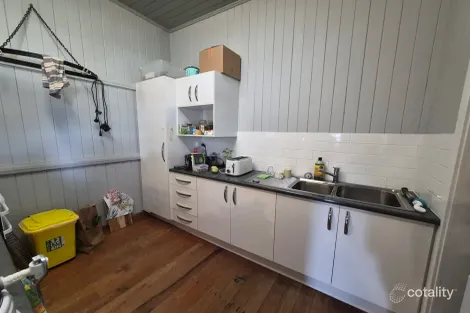 Property photo of 2 Pike Street Stanthorpe QLD 4380