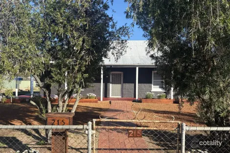 215 Avon Tce, York, WA 6302