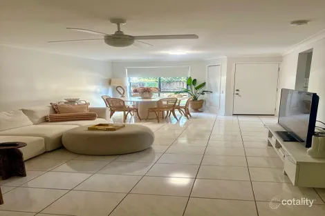 Property photo of 4/100 Lockrose Street Mitchelton QLD 4053